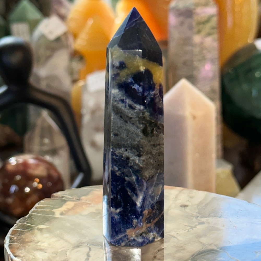 🔥SALE🔥 Sodalite Crystal Point!